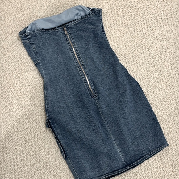 Windsor Denim Strapless Dress - Picture 2 of 3